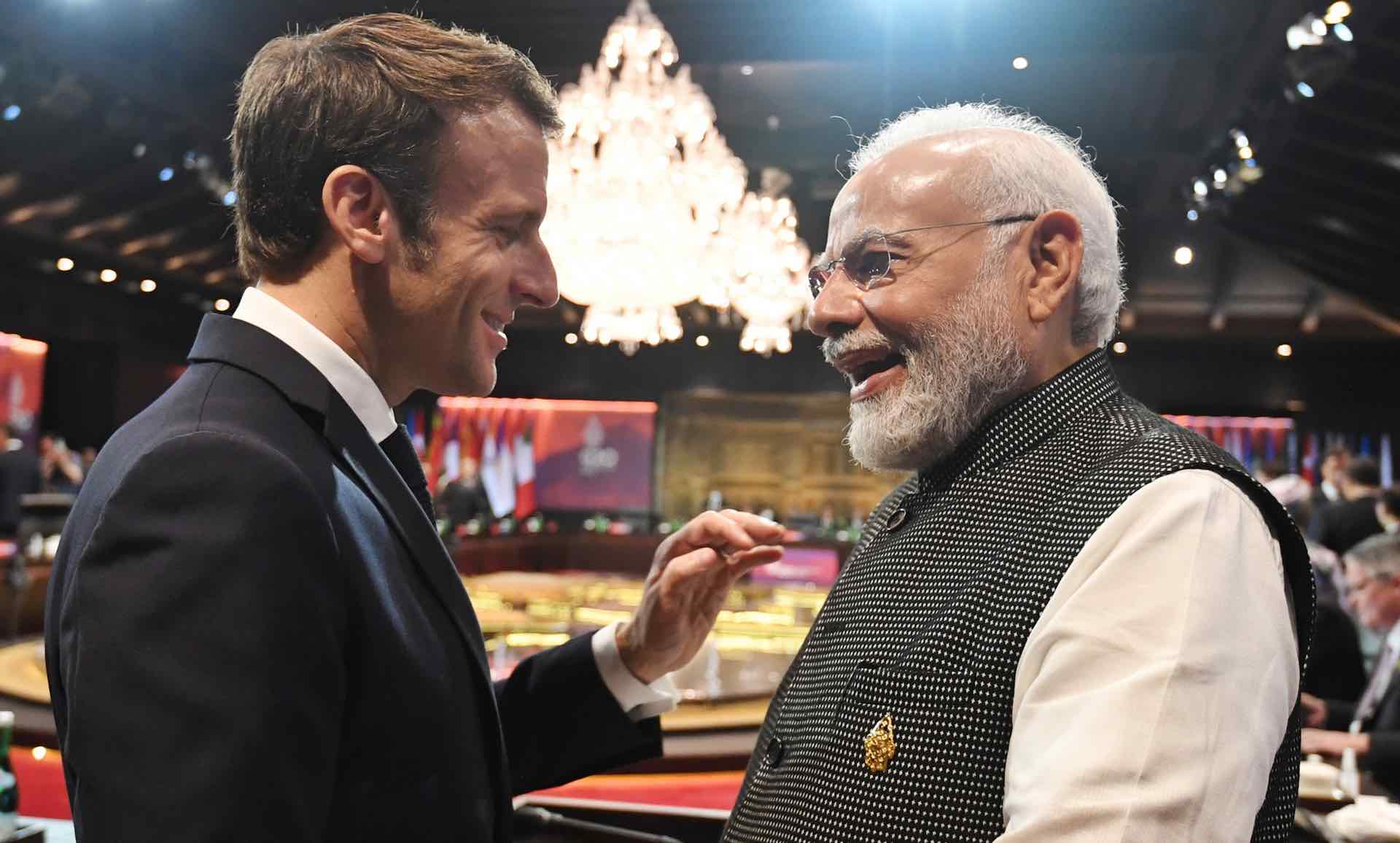 Modi meets G-20 leaders, attends dinner hosted by Joko Widodo